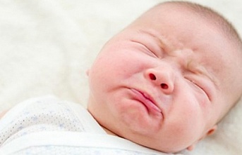 Bebeklerde reflüyü tetikleyen 6 alışkanlık